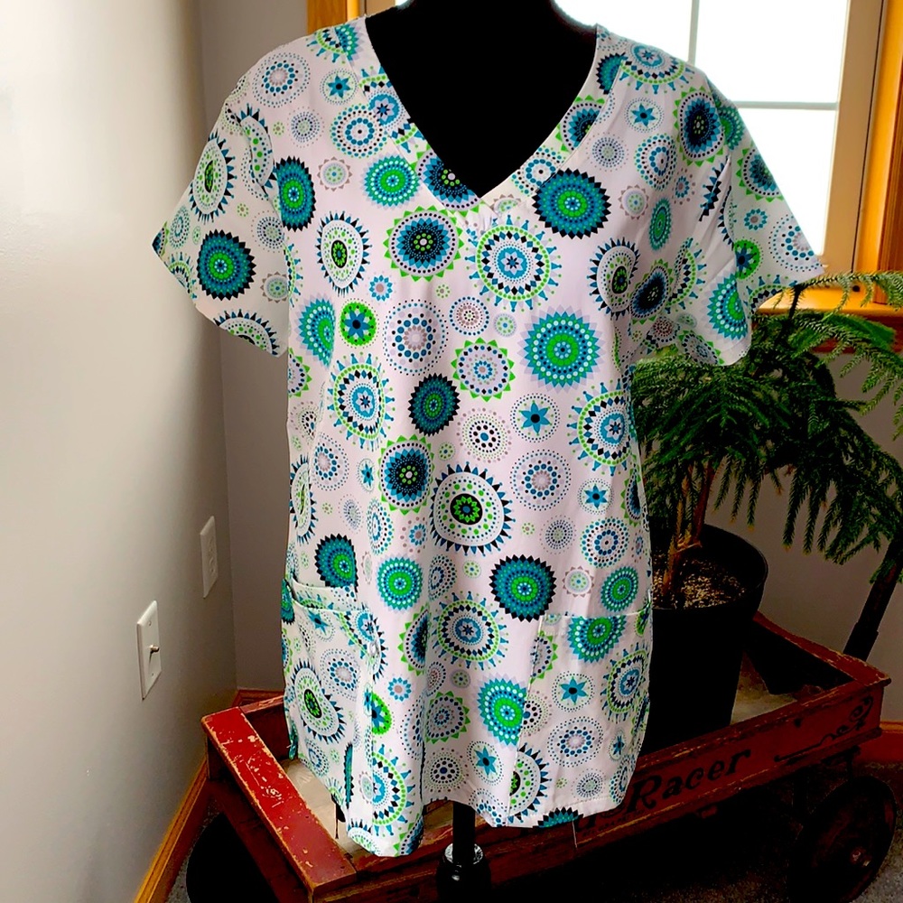 Scrub top